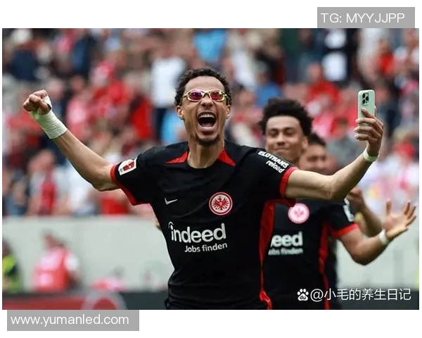 球员转会风云再起 各大豪门激烈竞争新赛季阵容调整全面解析